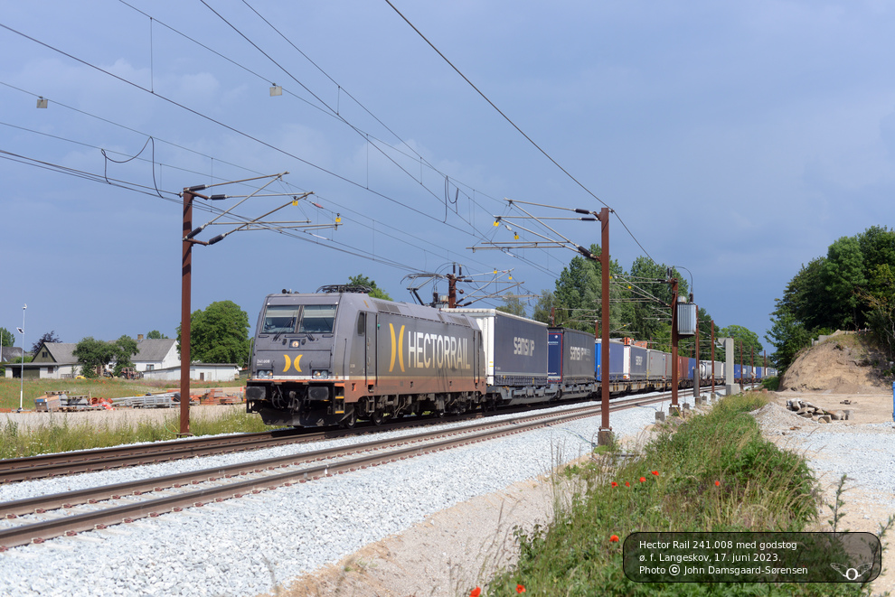Hector Rail 241.008