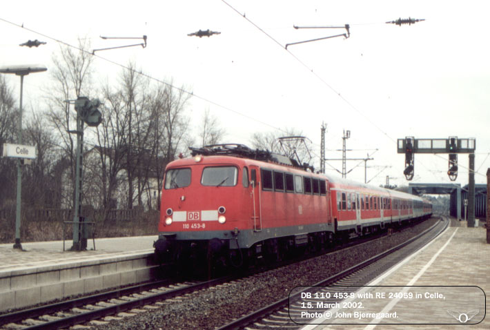 DB 110 453-8