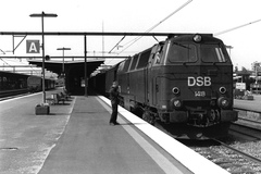 DSB MZ 1418 med godstog. Onsdag 12. maj 1993, Odense
