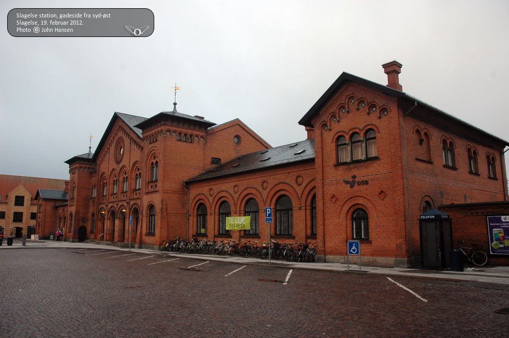 Slagelse station, gadeside