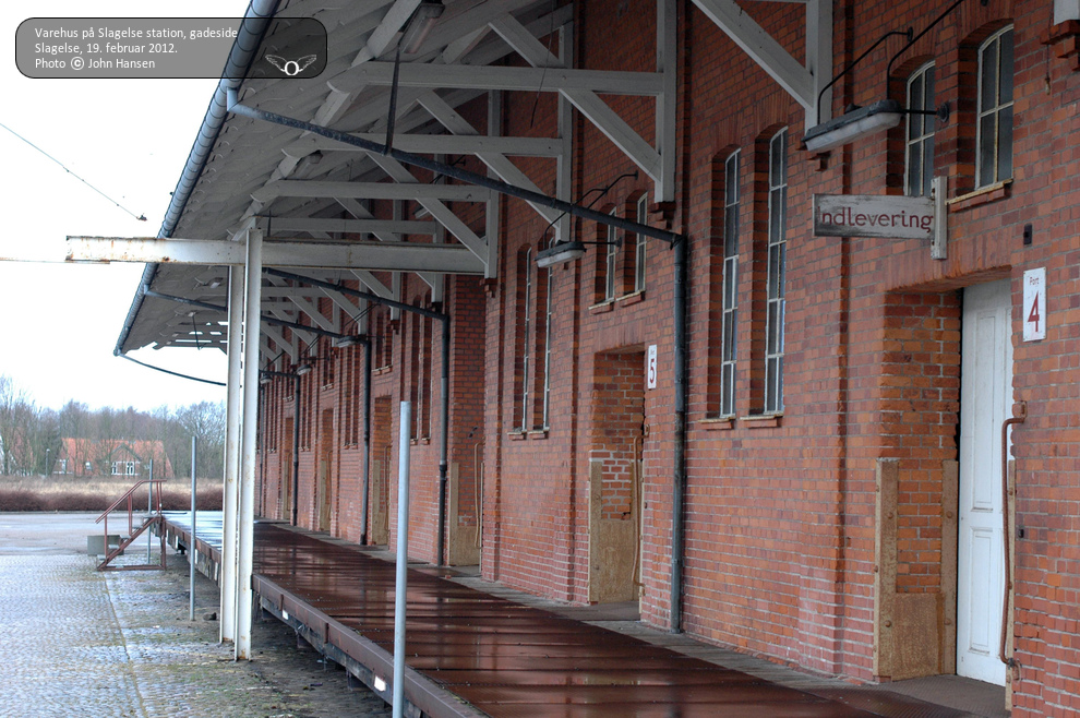 Pakhus på Slagelse station, gadeside, set mod vest.