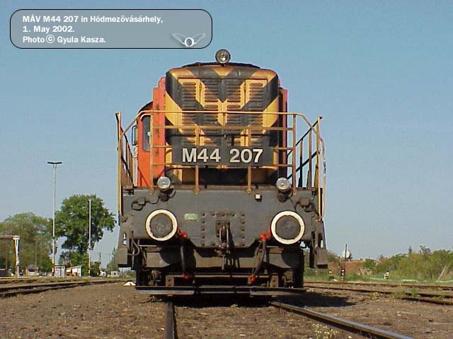 MÁV M44 207