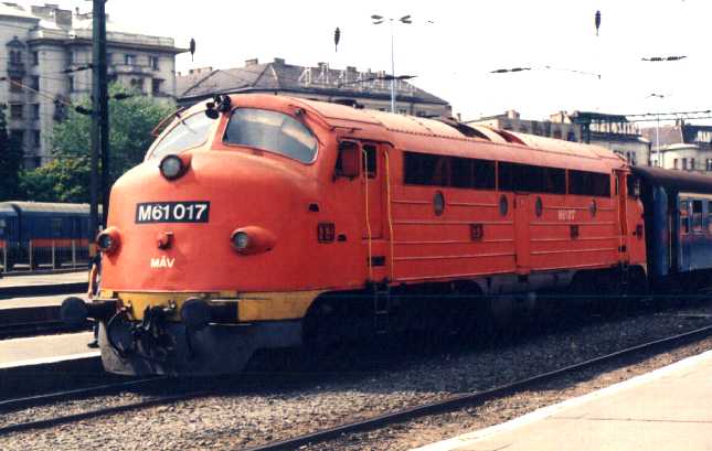 MÁV M61 017