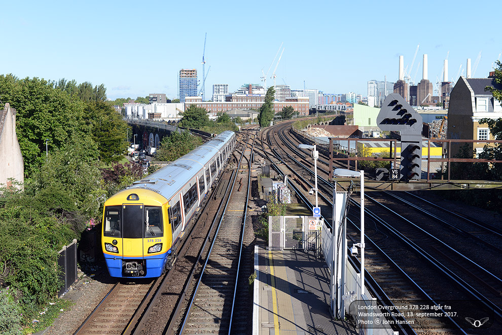 London Overground 378 228